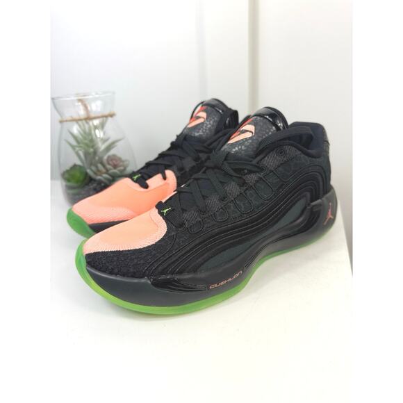 Boys/Mens NWTs Air Jordan Shoes Size 8